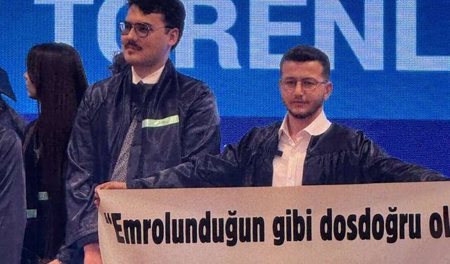 Mezuniyet töreninde Ayet'e tahammülsüzlük