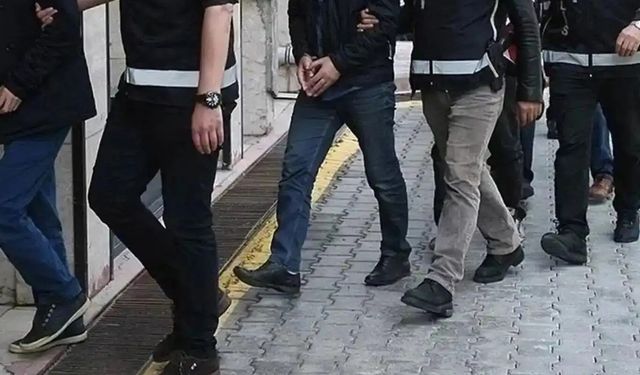 Gaziantep'te silah ve narkotik madde ele geçirildi: 2 gözaltı