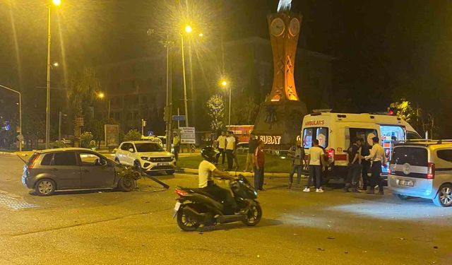 Adıyaman'da iki otomobil çarpıştı: Bir yaralı