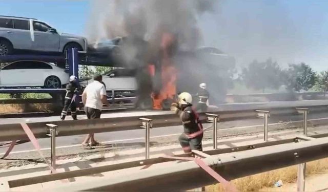 Otomobil yüklü tır alev alarak patladı