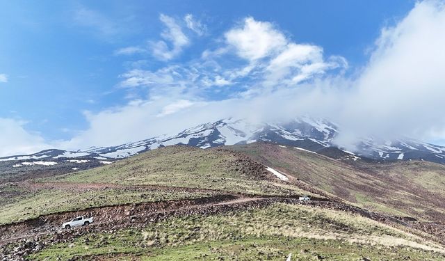 Ağrı Dağı’nda bir kadının cansız bedenine ulaşıldı