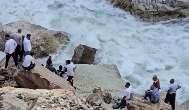 Habur Çayı'nda kaybolan genç için arama çalışması başlatıldı