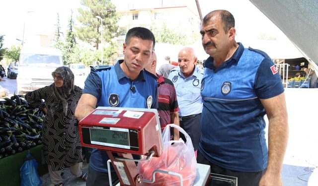 Malatya'da temizlik ve pazar denetimleri sürüyor