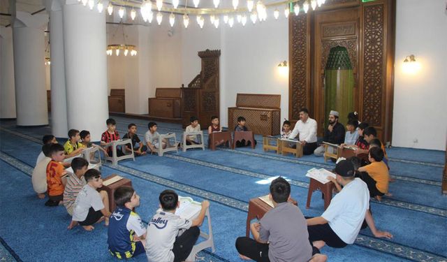 Cizre'de yaz Kur'an kurslarına çocuklardan yoğun ilgi