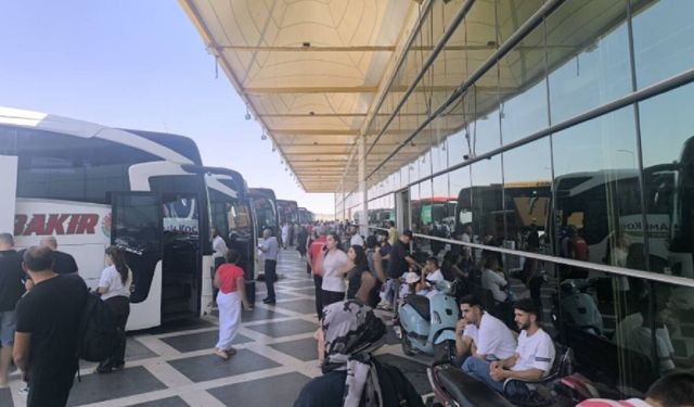 Şanlıurfa Otogarı'nda tatil yoğunluğu başladı