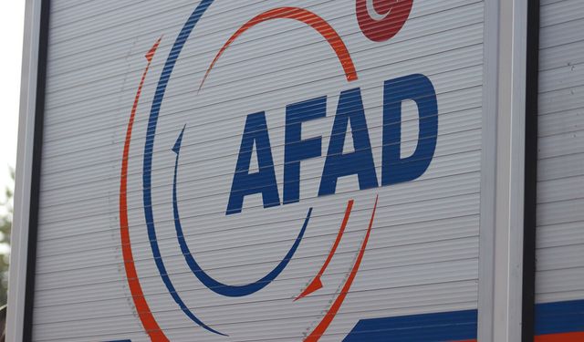 Şırnak'ta dağlık alanda mahsur kalan 2 kişi kurtarıldı