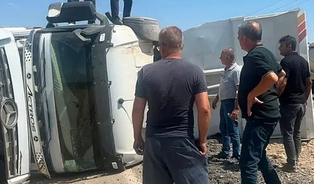 Sürücü bu büyük kazada hafif şekilde yaralandı