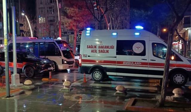 200 metrelik uçuruma yuvarlanan kamyonetten atlayarak kurtuldu