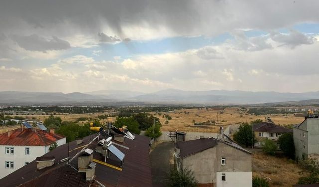 Meteorolojinin uyardığı Bingöl'de sağanak etkili oldu