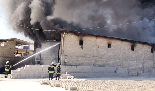 Gaziantep'te atık yağ tesisinde yangın
