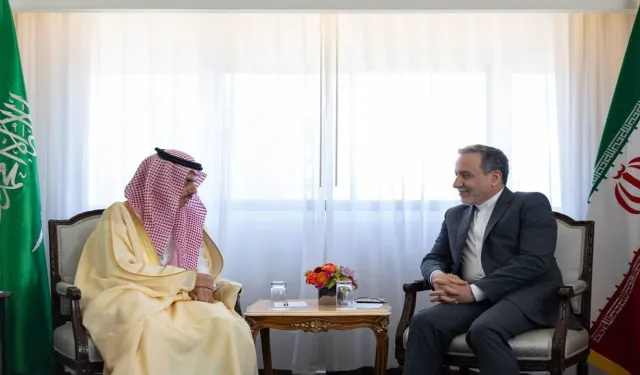İran ve Suudi Arabistan dışişleri bakanları görüştü
