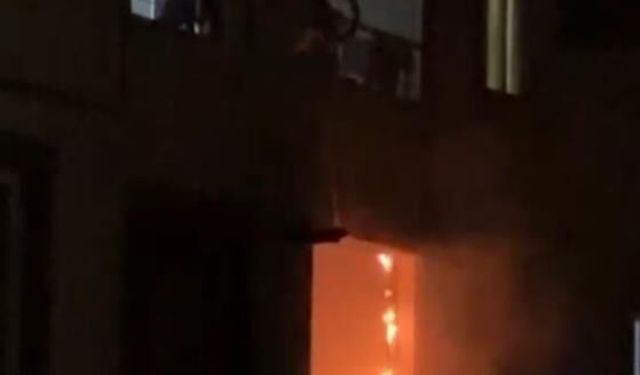 Kurtalan'da korkutan yangın! Apartman sakinleri alevlere müdahale etti