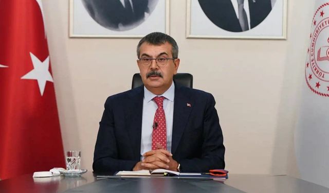 Tekin'den ara tatil açıklaması: Bayramlara göre düzenleme yapılacak