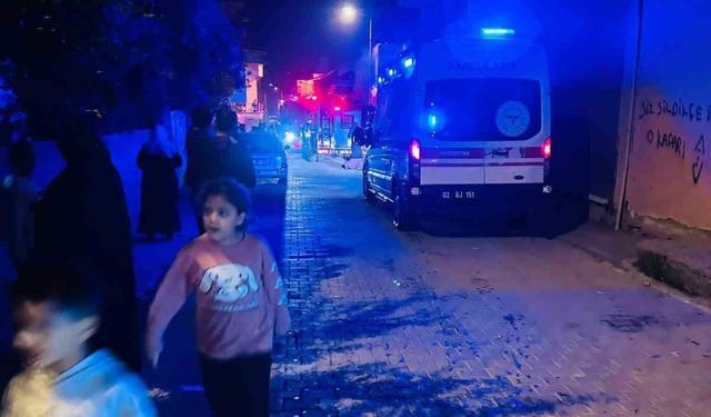 Evde çıkan yangın paniğe neden oldu