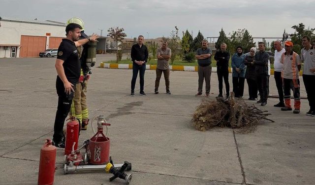 Karayolları personeline 'yangın ve tahliye' tatbikatı eğitimi