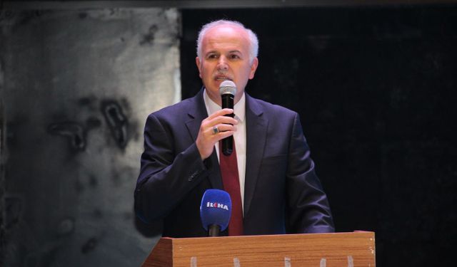 Camiler İslam beldelerinin bağımsızlık sembolüdür