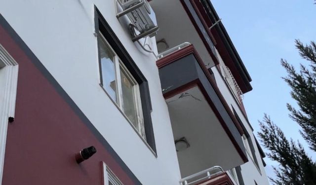Gaziantep'te anne, baba ve 5 yaşındaki çocukları 2'inci kattan atladı