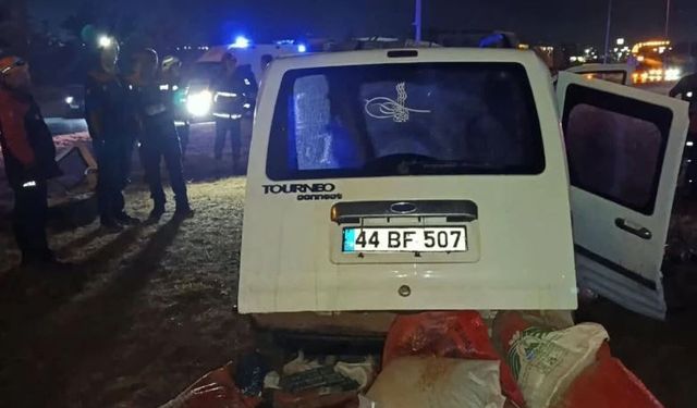 Malatya'da feci kaza: 2 ölü, 3 yaralı