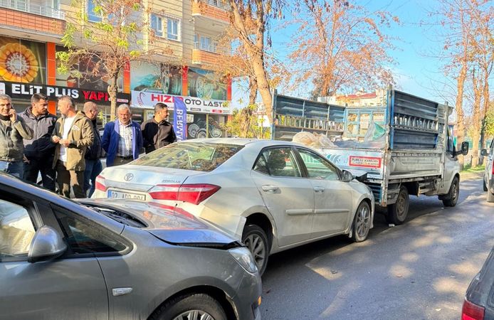 Batman'da maddi hasarlı zincirleme trafik kazası