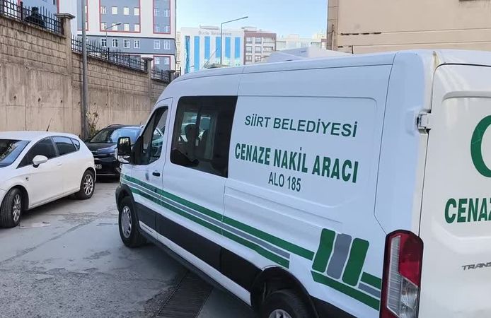 Siirt’te bir kadın, evinde bıçaklanmış halde ölü bulundu