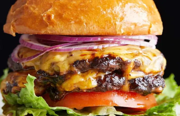 Taklit-tağşiş listesi güncellendi: Hamburger köftesinden bakın ne çıktı?