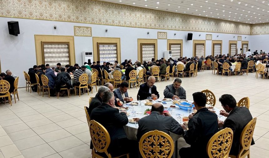 HÜDA PAR Diyarbakır İl Başkanı Silvan’da iftar programına katıldı