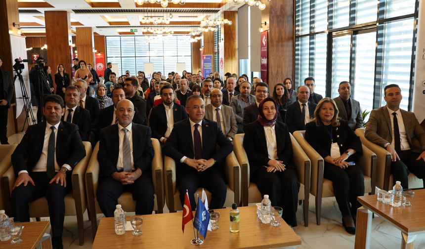 HKÜ'de ailenin korunması ve güçlendirilmesi için çalıştay yapıldı