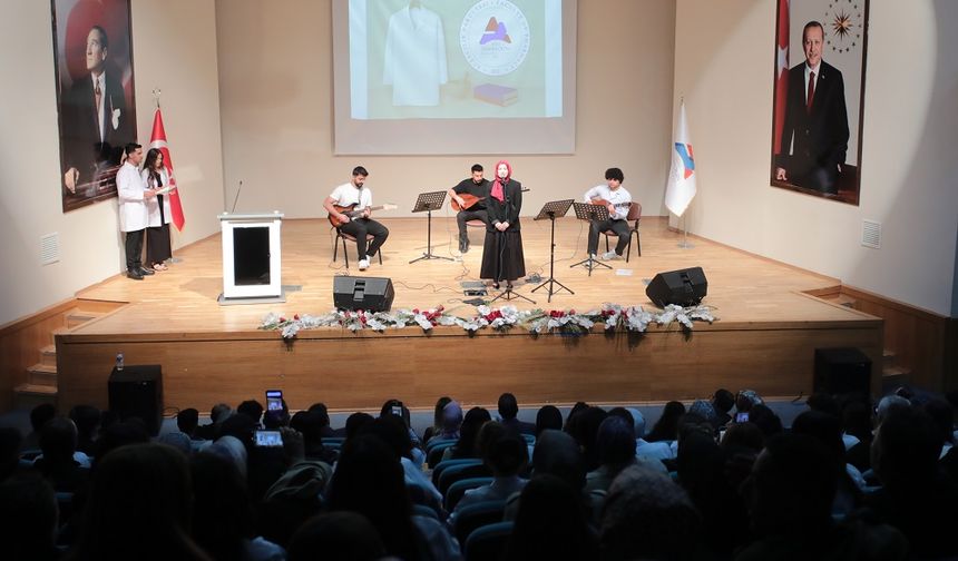 AİÇÜ’de 'Beyaz Önlük Giyme' töreni düzenlendi