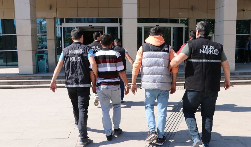 Kilis'te narkotik operasyonunda 3 zanlı tutuklandı