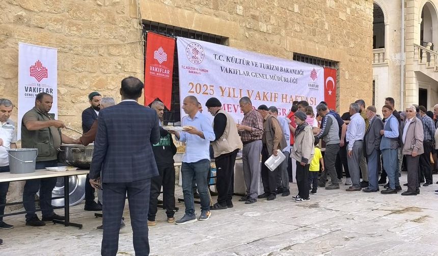 "Vakıf Haftası" dolayısıyla Diyarbakır, Mardin, Batman ve Bingöl'de mevlit okutuldu