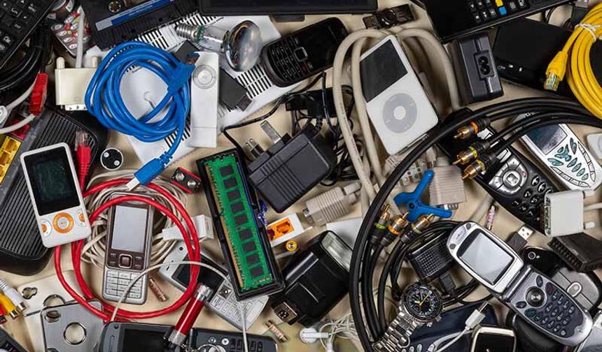 Elektronik atıkların geri dönüştürülememesi çevre ve sağlık sorunlarına yol açıyor