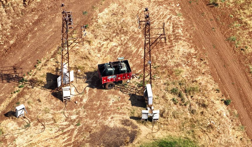 En az 200 konutun elektrik ihtiyacını tarlada kullanıyorlardı