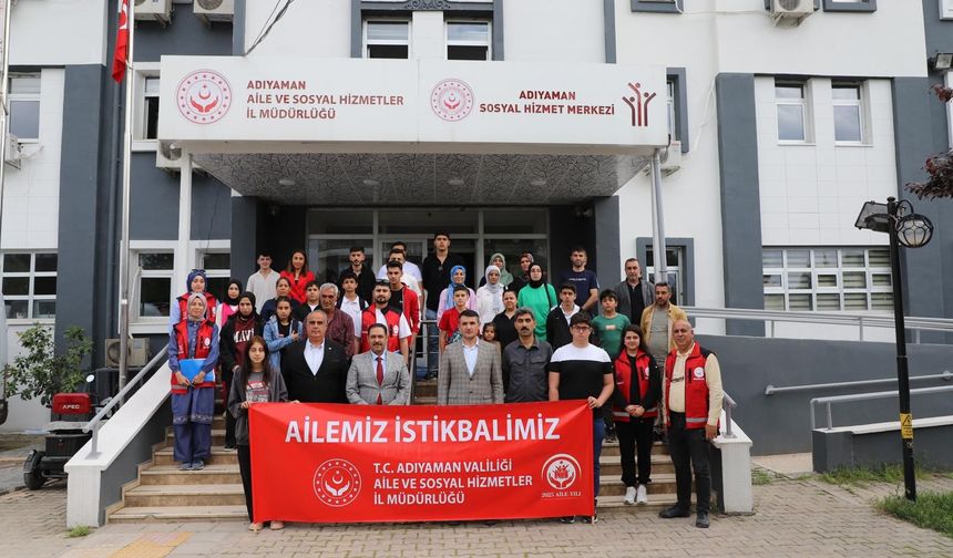 Depremzede çocuklar için turistik gezi düzenlendi