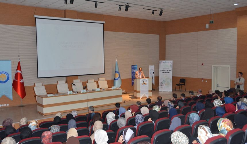 Felsefe Okumaları Öğrenci Sempozyumu başladı