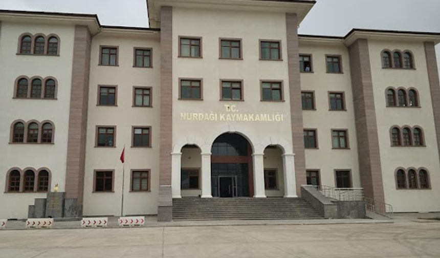 Nurdağı’nda depremzede esnafa dükkan tahsisi yapılacak