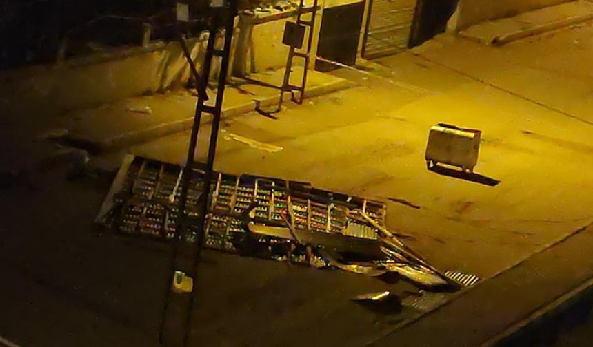 Van'da etkili olan fırtına maddi hasara yol açtı
