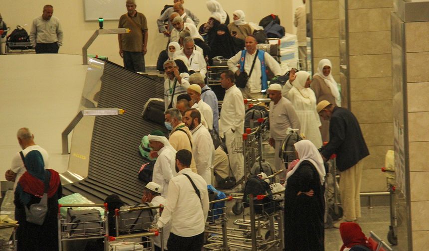 Diyarbakır Havalimanı’nda hacılara valiz şoku!