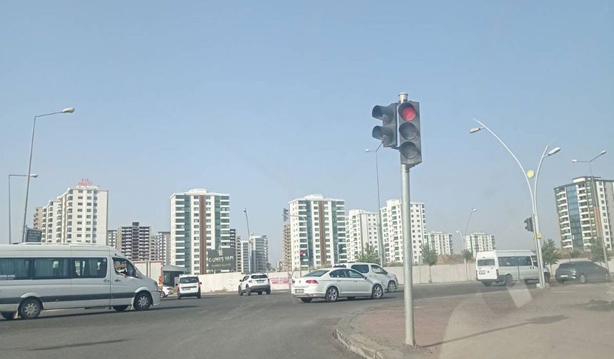 Işık var ama süre yok: Diyarbakır'daki sürücülerden numaratör talebi