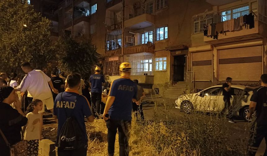 Diyarbakır’da sallandığı iddia edilen bina tahliye edildi