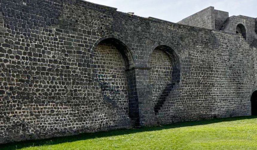 Diyarbakır Surları'ndaki gizemli kalp ne anlam ifade ediyor?