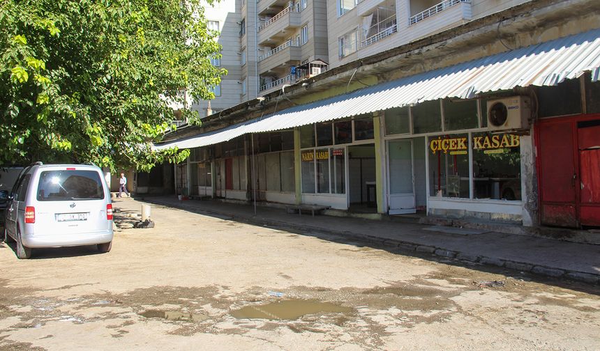 Silvan'da Kasaplar Çarşısı'nda hijyen tepkisi: Belediyeye çağrı