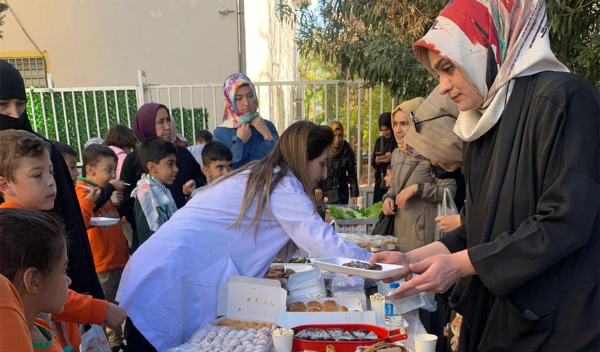 Şanlıurfa’da ‘İyilikte Buluşalım’ kermesi Filistin için düzenlendi