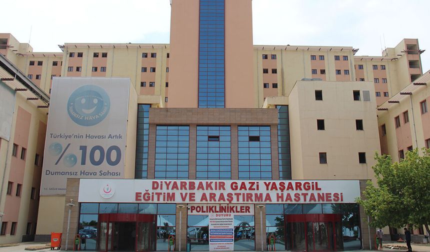Diyarbakır Gazi Yaşargil Hastanesi'nde operatör çilesi