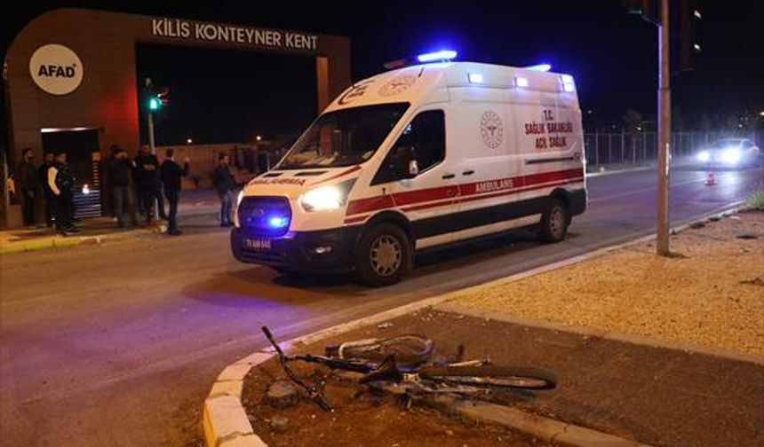 Kilis’te otomobilin çarptığı bisikletli hayatını kaybetti