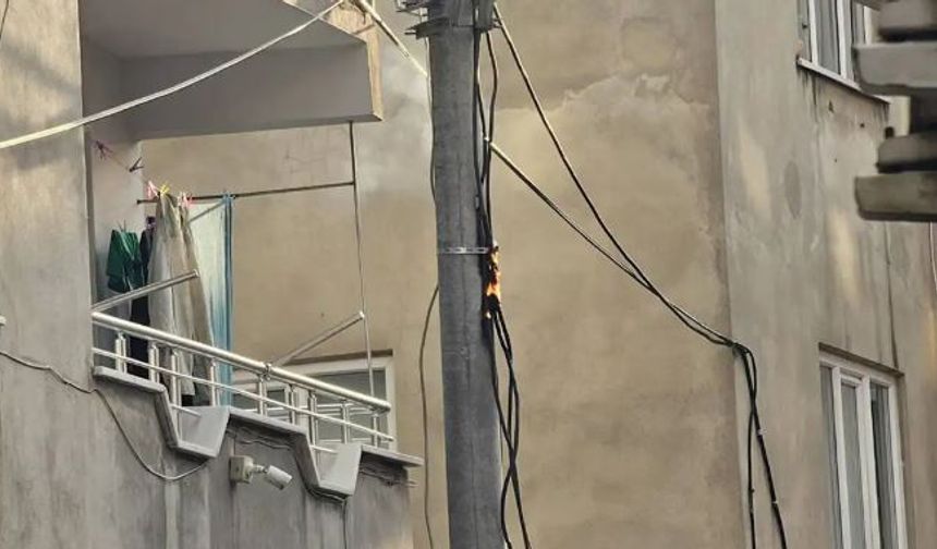 Siirt'te arıza nedeniyle direk alev aldı