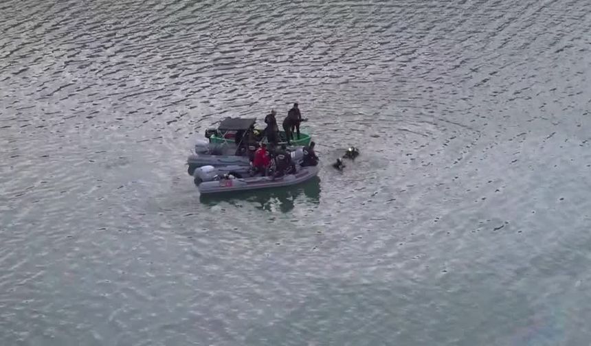 Van'dan peş peşe acı haberler geldi: 3'üncü kişinin de cansız bedenine ulaşıldı