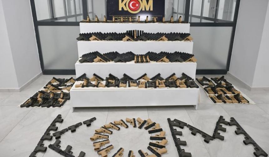 Adıyaman'da operasyon: Bin tabanca ele geçirildi