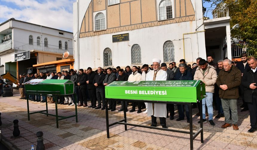 Adıyaman'da öldürülen 2 kişi toprağa verildi