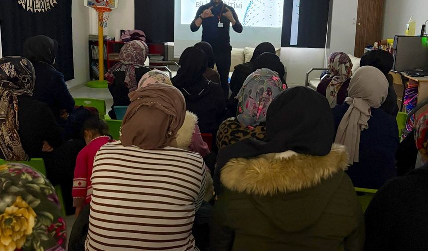 Batman'da anaokulu velilerine mahremiyet bilinci eğitimi