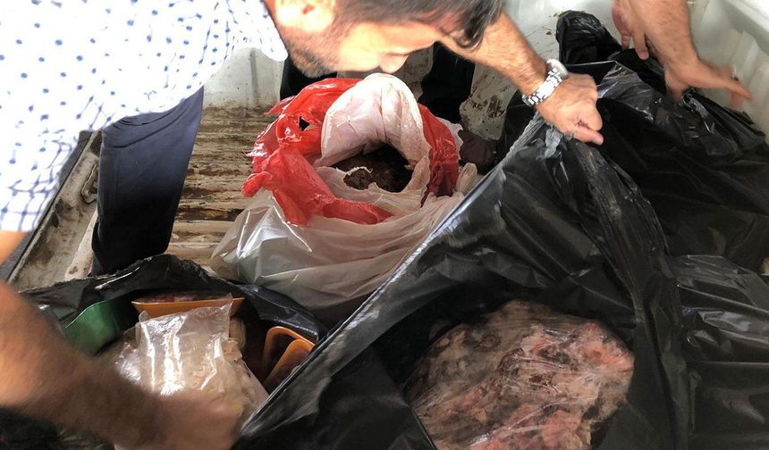 Gaziantep’te kamyonette bozuk et ele geçirildi